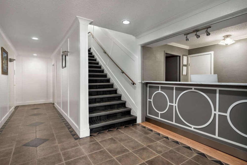 King Room - Non-Smoking